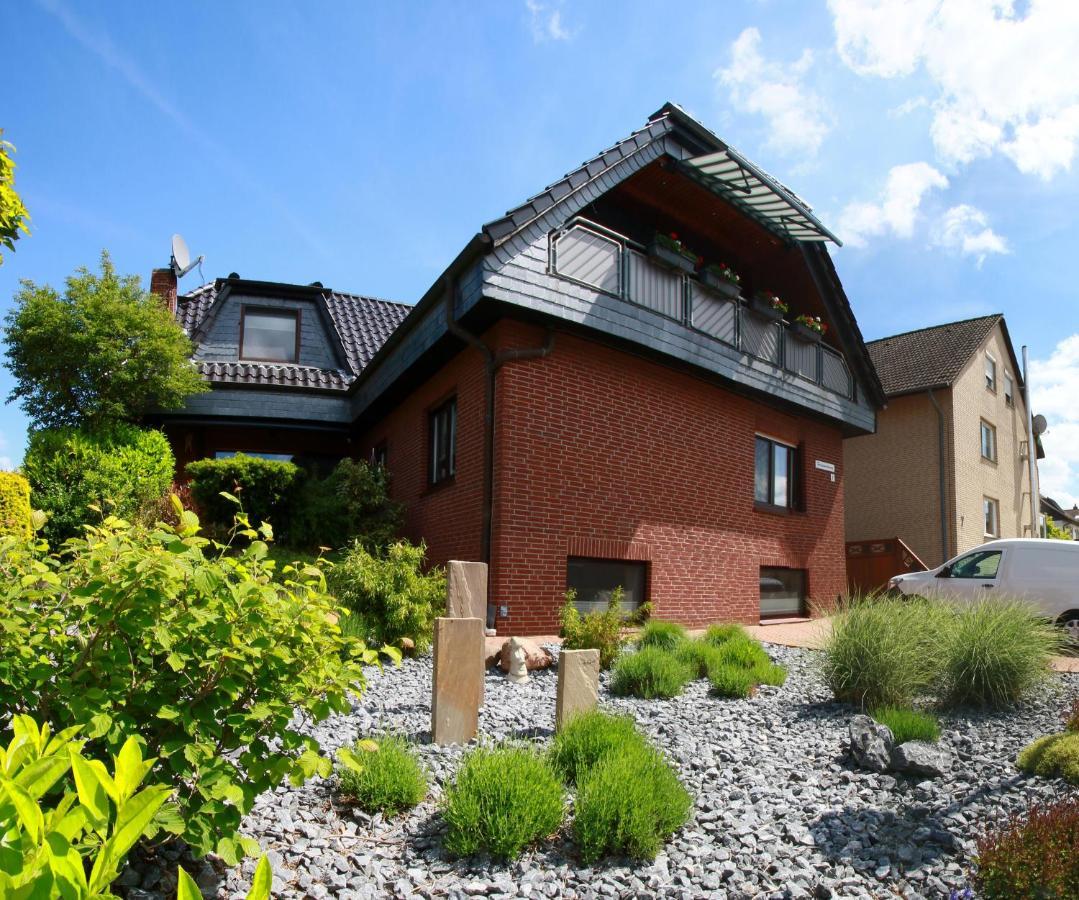 Zwei Ferienwohnungen Ankerpatz 70 Qm Mit Loggia & Puppenstube 50 Qm Mit Gartenterrasse In Hagenburg Naehe Steinhuder Meer ภายนอก รูปภาพ