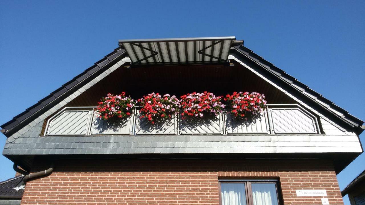 Zwei Ferienwohnungen Ankerpatz 70 Qm Mit Loggia & Puppenstube 50 Qm Mit Gartenterrasse In Hagenburg Naehe Steinhuder Meer ภายนอก รูปภาพ